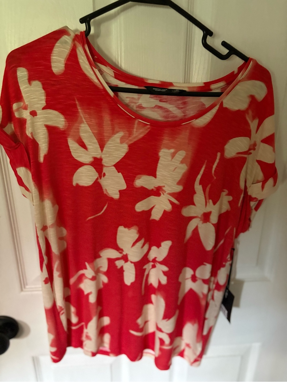Simply Vera Vera Wang Red Floral Scoop Neck Tee